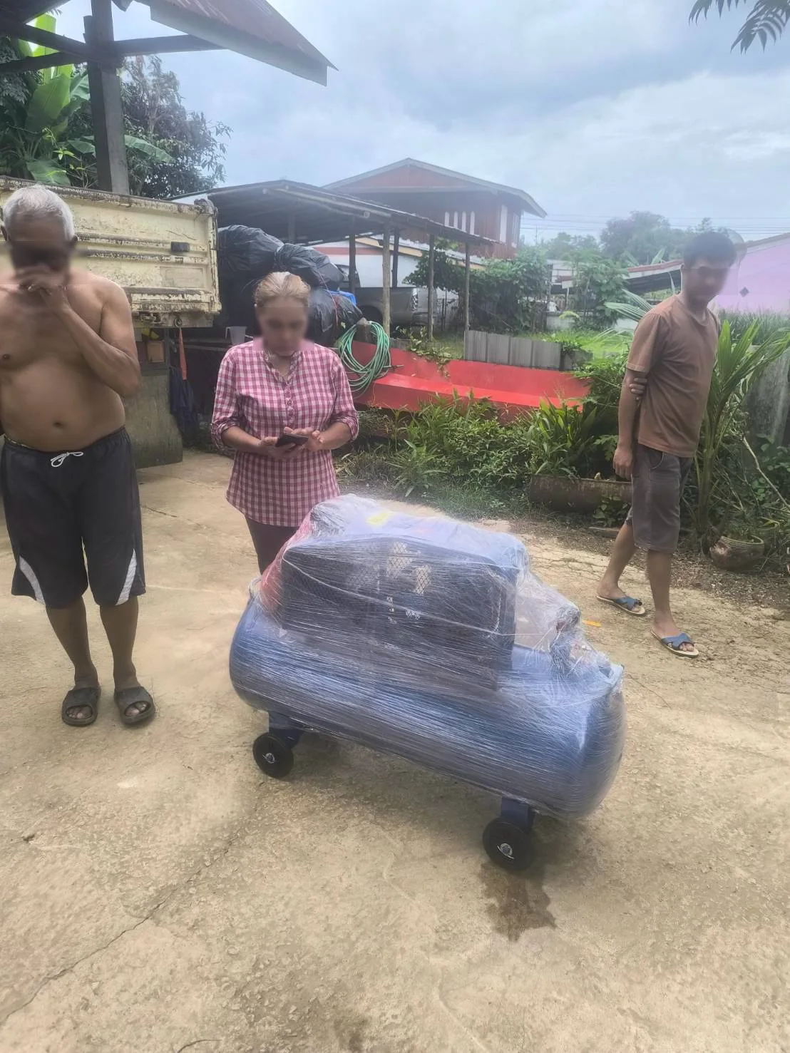 ภาพส่งมอบ ปั๊มลมสายพาน ETP  ขนาด 150ลิตร มอเตอร์ 3HP รุ่น EVA-65 (ไฟ 220V) จังหวัดน่าน รูปที่ 1