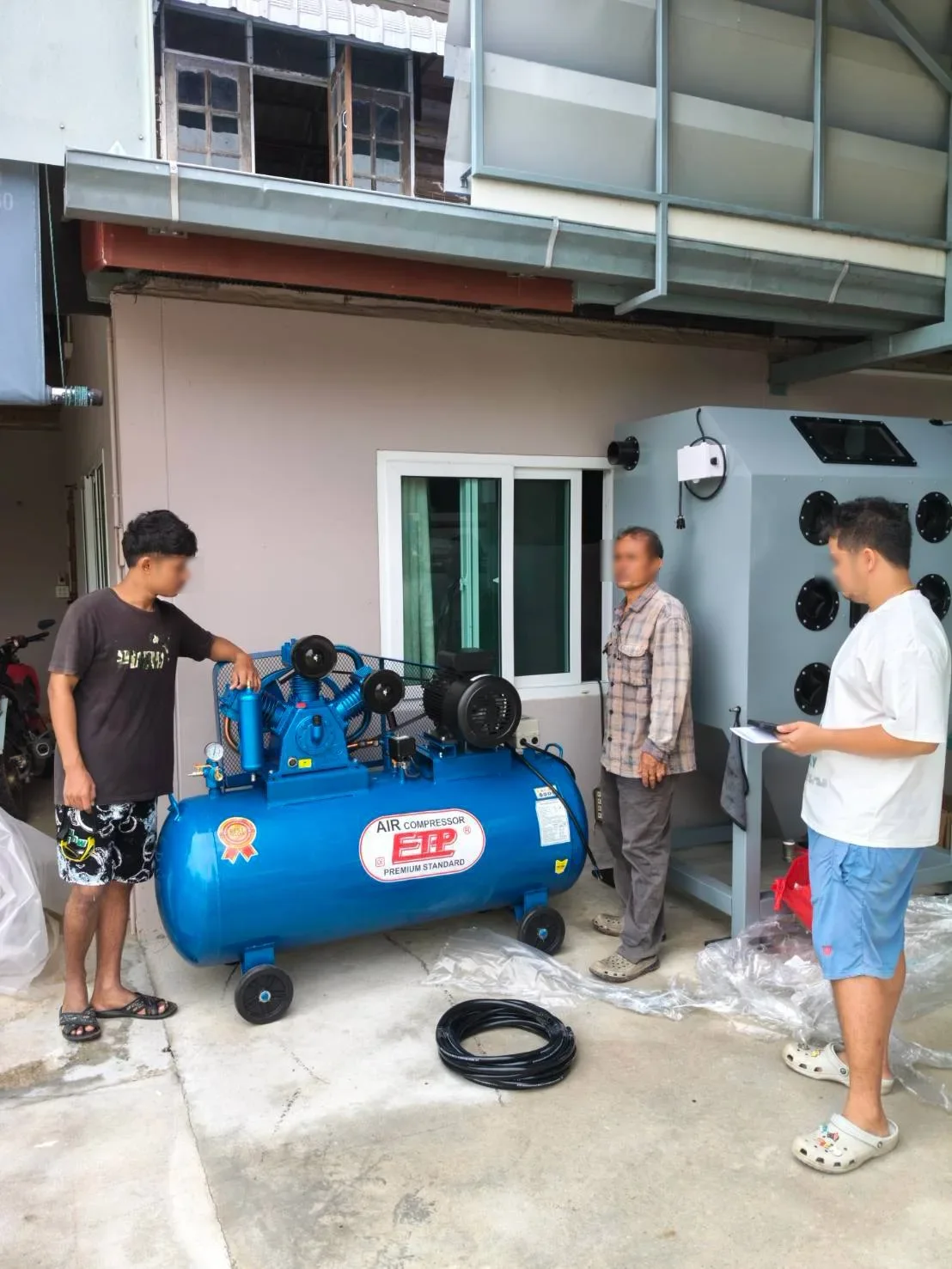 ภาพส่งมอบ ปั๊มลมสายพาน ETP ขนาด 380 ลิตร มอเตอร์ 7.5HP รุ่น HTA-80 (16Bar) (ระบบไฟ 220V) จังหวัดสุรินทร์ รูปที่ 1