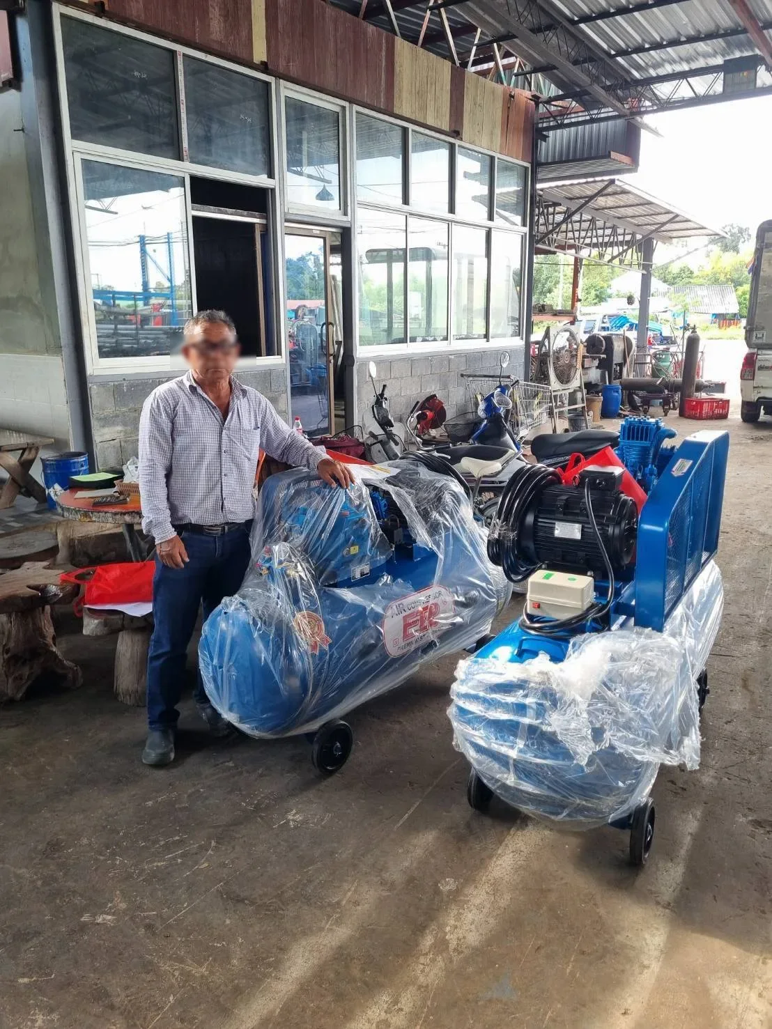 ภาพส่งมอบ ปั๊มลม ETP ETA-65 300 ลิตร 4HP 220V (ไฟ 380V) จังหวัดร้อยเอ็ด รูปที่ 1