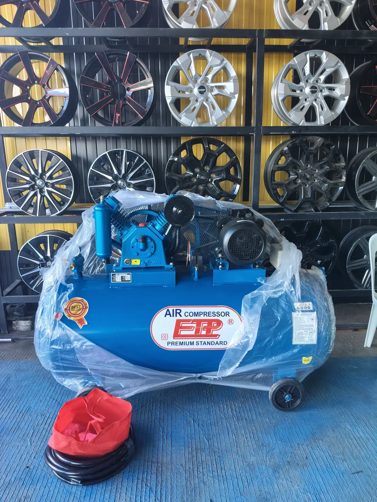 ภาพส่งมอบ ปั๊มลมสายพาน ETP ขนาด 380 ลิตร มอเตอร์ 5.5HP รุ่น EVA-80 (12Bar) (ระบบไฟ 220V) จังหวัดขอนแก่น รูปที่ 2