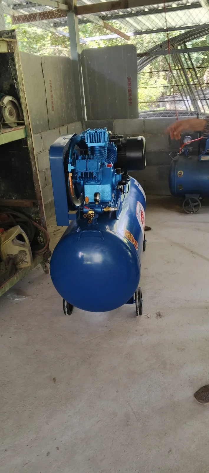 ภาพส่งมอบ ปั๊มลมสายพาน ETP ขนาด 380 ลิตร มอเตอร์ 7.5HP รุ่น HTA-80 (16Bar) (ระบบไฟ 220V) จังหวัดพระนครศรีอยุธยา รูปที่ 1