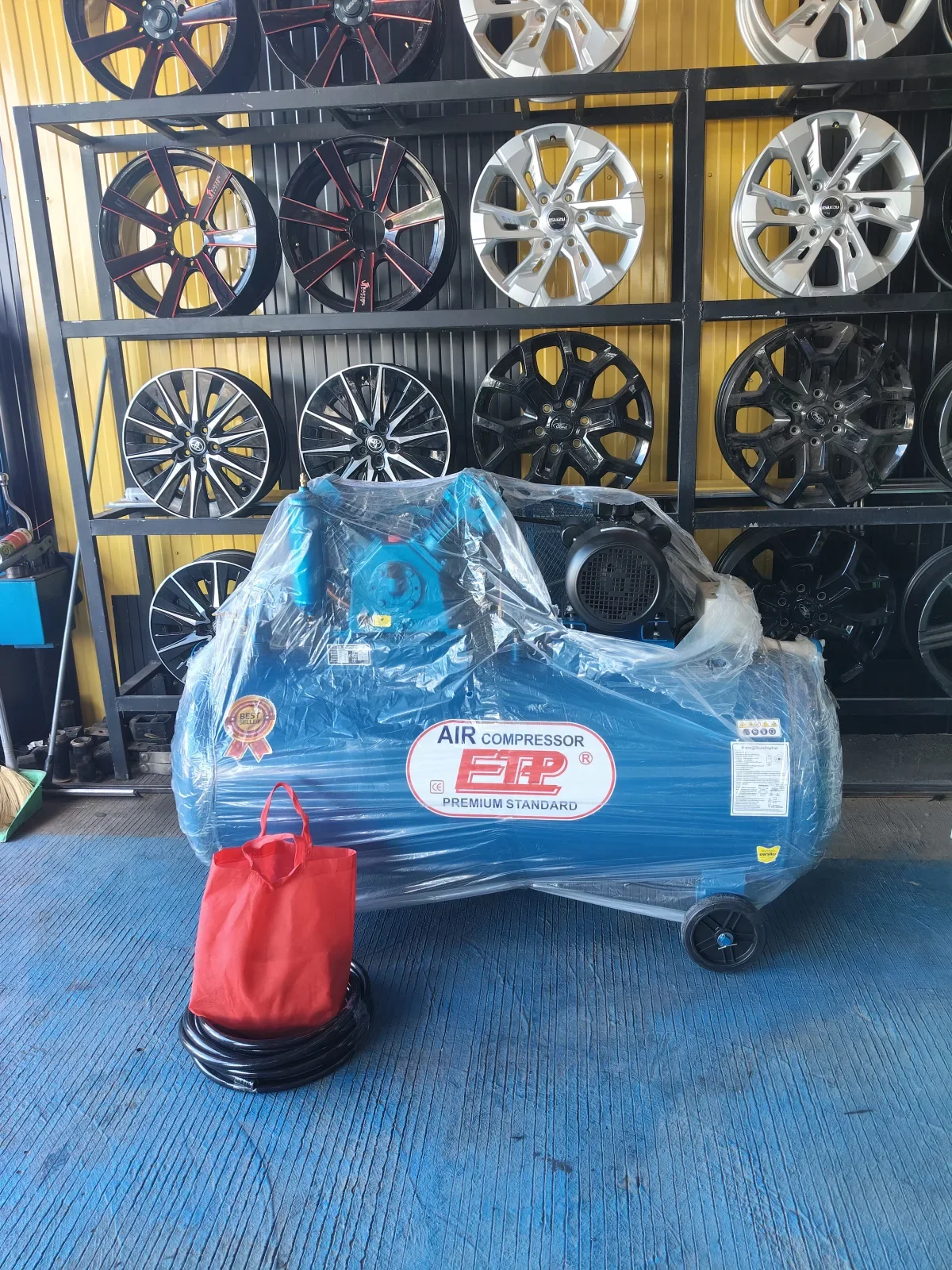 ภาพส่งมอบ ปั๊มลมสายพาน ETP ขนาด 380 ลิตร มอเตอร์ 5.5HP รุ่น EVA-80 (12Bar) (ระบบไฟ 220V) จังหวัดขอนแก่น รูปที่ 1